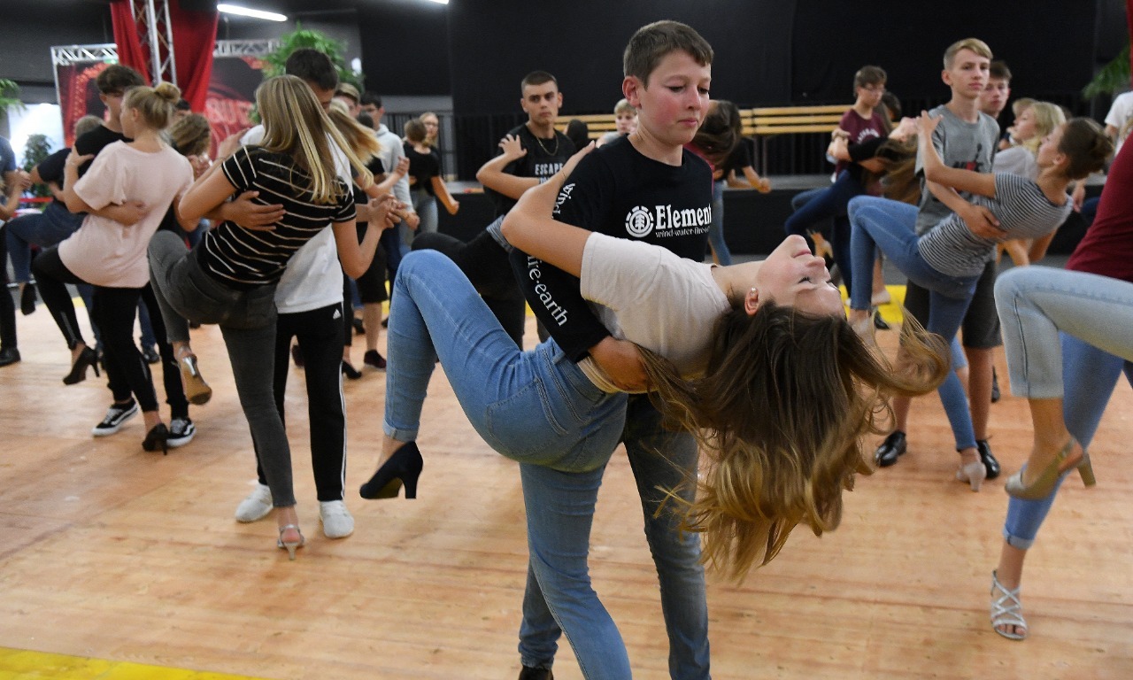 Tanzunterricht Kadetten Thun