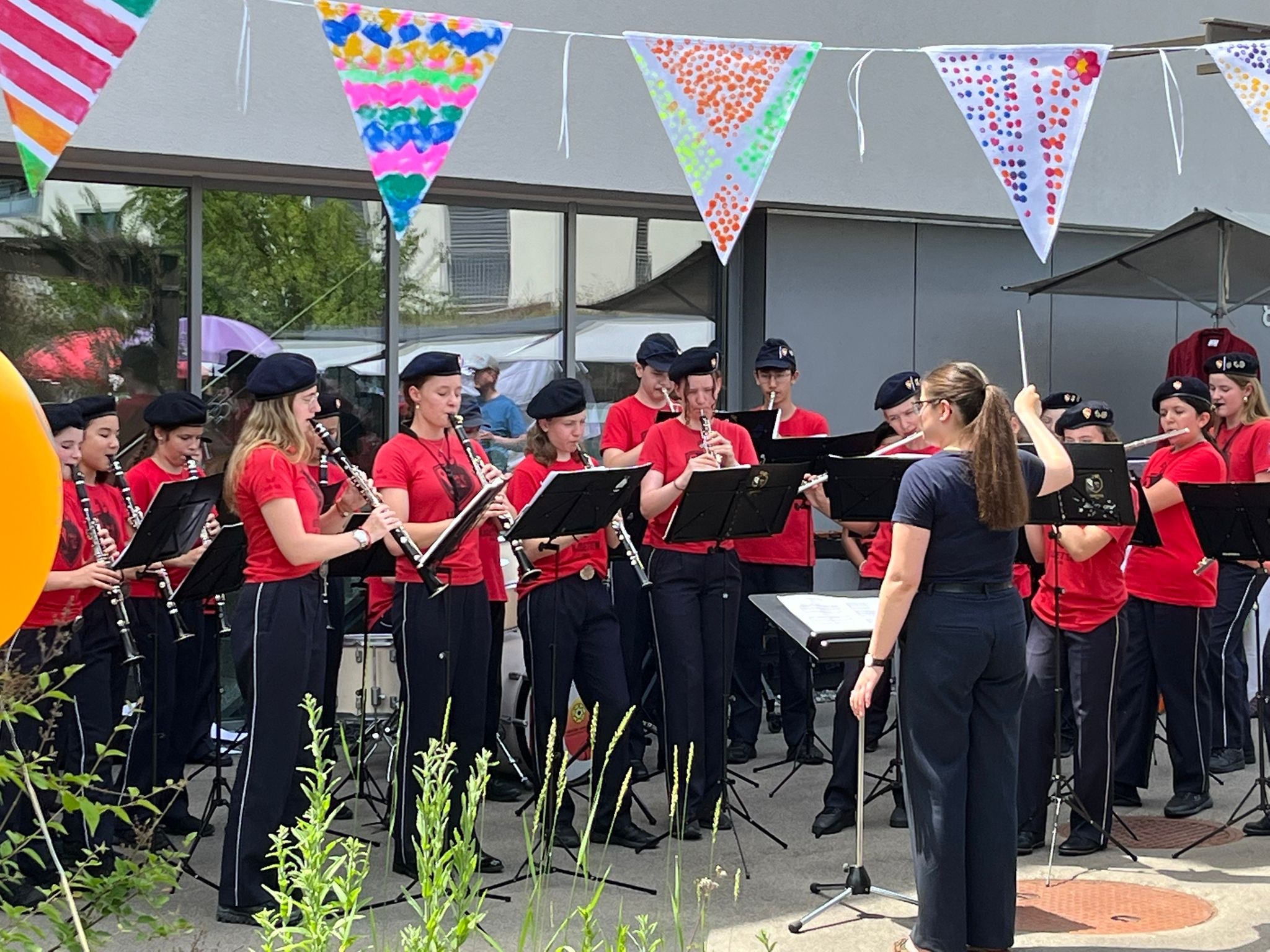 Die Kadettenmusik am WIA 60-jährigen Jubiläum